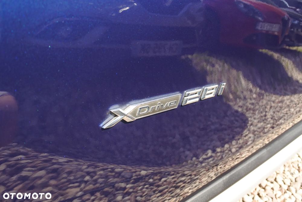 BMW X1 xDrive28i Sport Line - 30