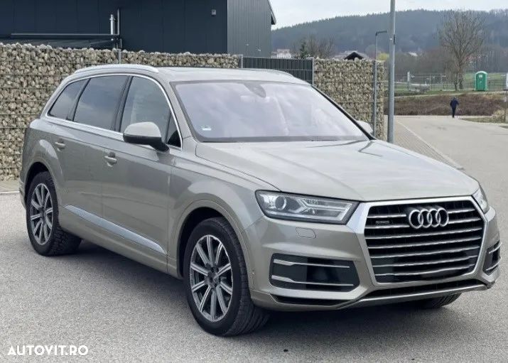 Audi Q7 3.0 TFSI Quattro Tiptronic - 1