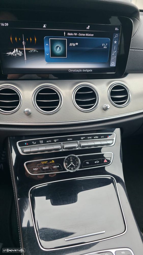 Mercedes-Benz E 220 d 9G-TRONIC AMG Line - 10