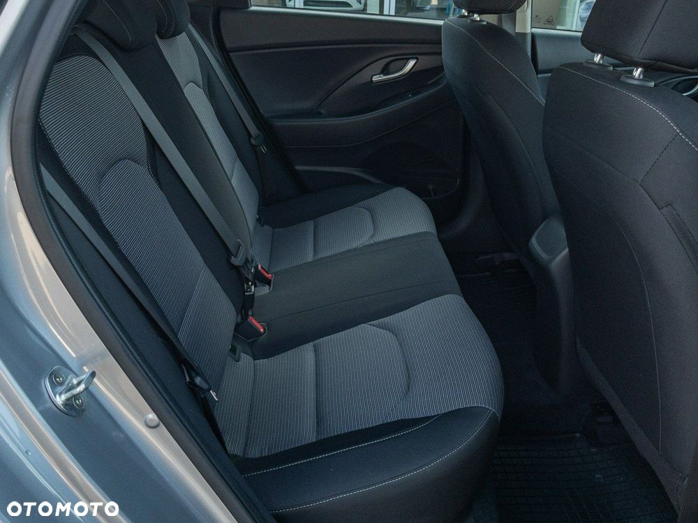 Hyundai i30 1.5 DPI Modern - 22