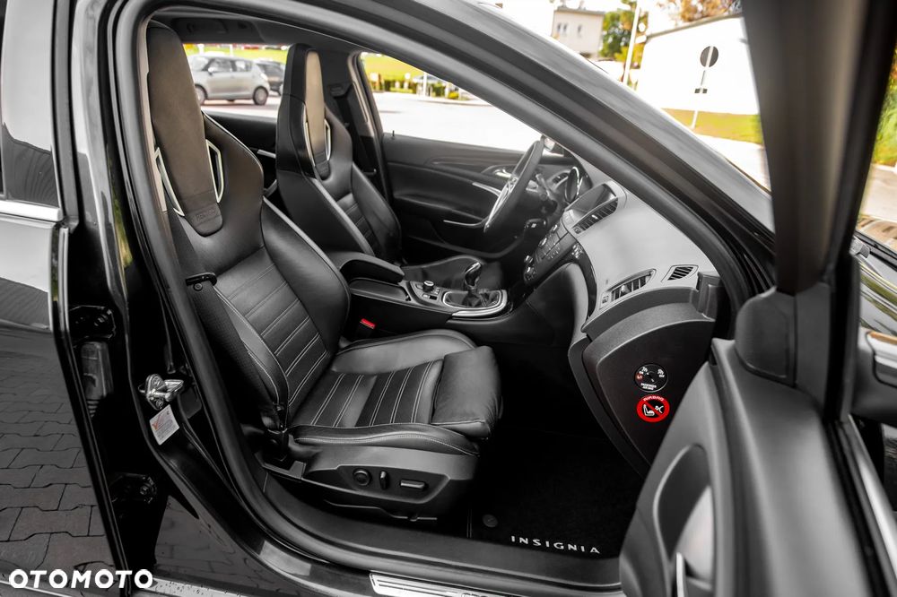 Opel Insignia 2.8 V6 Turbo 4x4 OPC - 25
