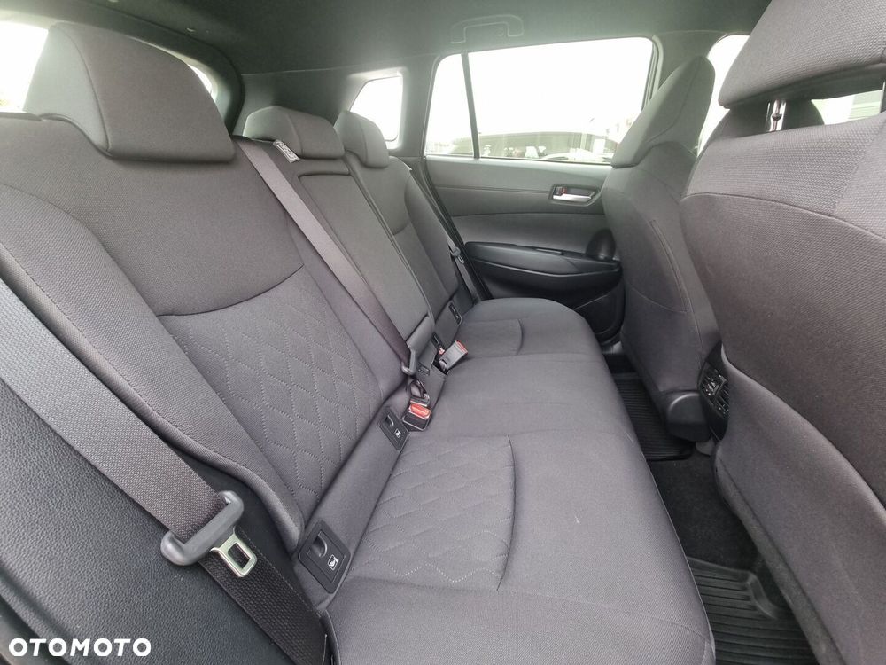 Toyota Corolla Cross - 11