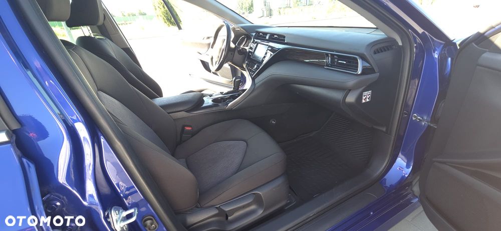 Toyota Camry 2.5 Hybrid Comfort CVT - 8