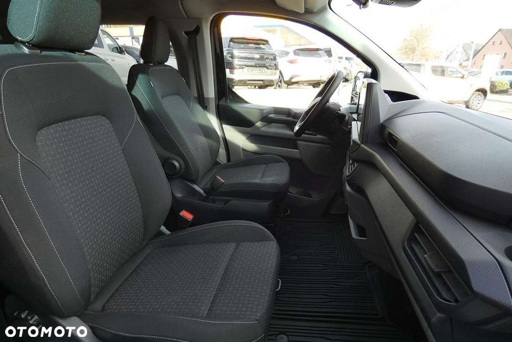Ford Transit Custom - 13