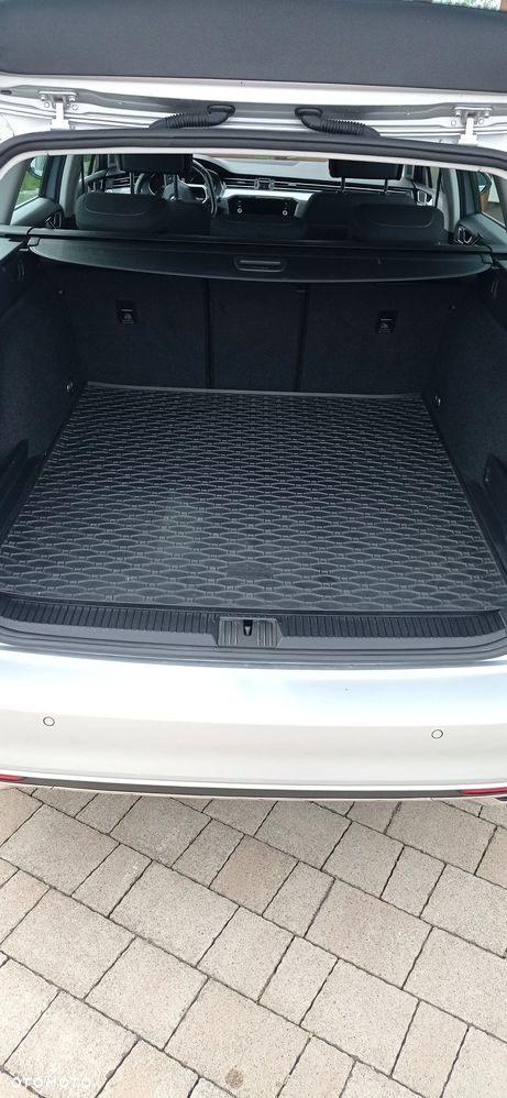 Volkswagen Passat Variant 2.0 TDI SCR DSG Business - 23