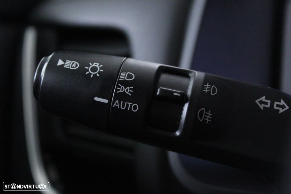 Nissan Qashqai 1.3 DIG-T N-Connecta LED Xtronic - 24