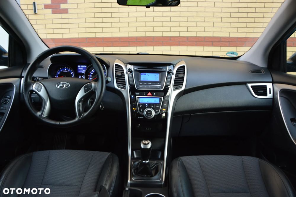 Hyundai i30 1.4 Premium - 6