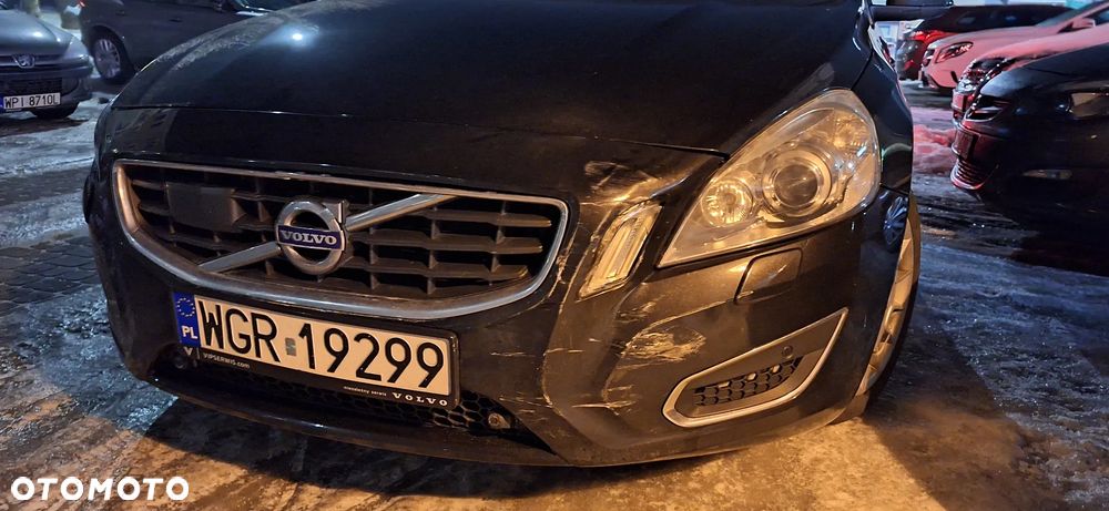 Volvo V60 D3 Momentum - 24
