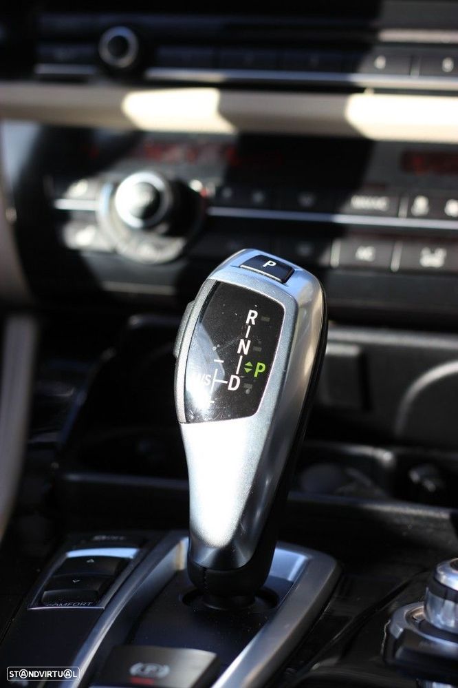 BMW 525 d xDrive Pack M Auto - 25