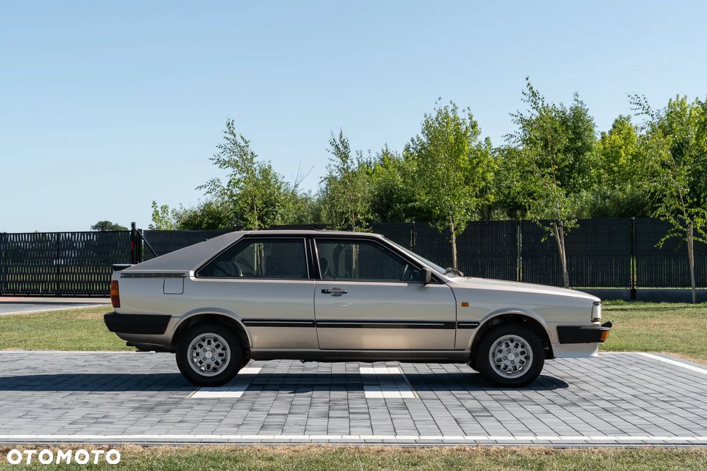 Audi Coupe 2.0 GT - 17