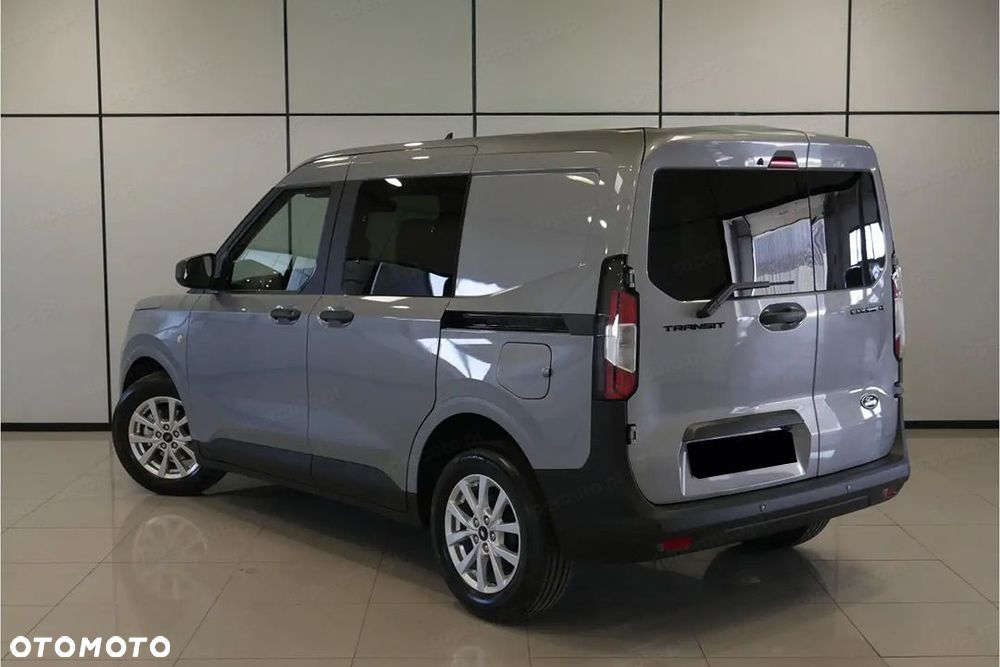 Ford Transit Courier - 5