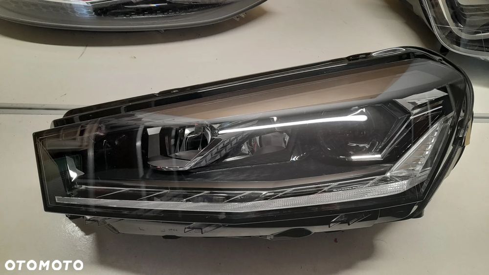 SKODA FABIA IV LAMPA PRZEDNIA LEWA FULL LED 6VB941015A - 1