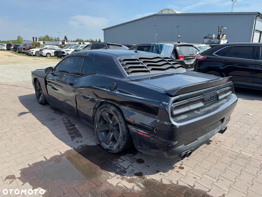 Dodge Challenger - 3