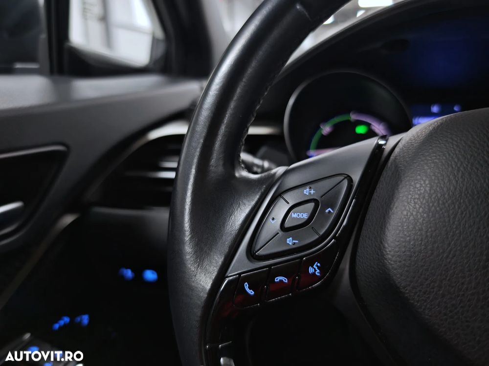 Toyota C-HR Lounge - 23