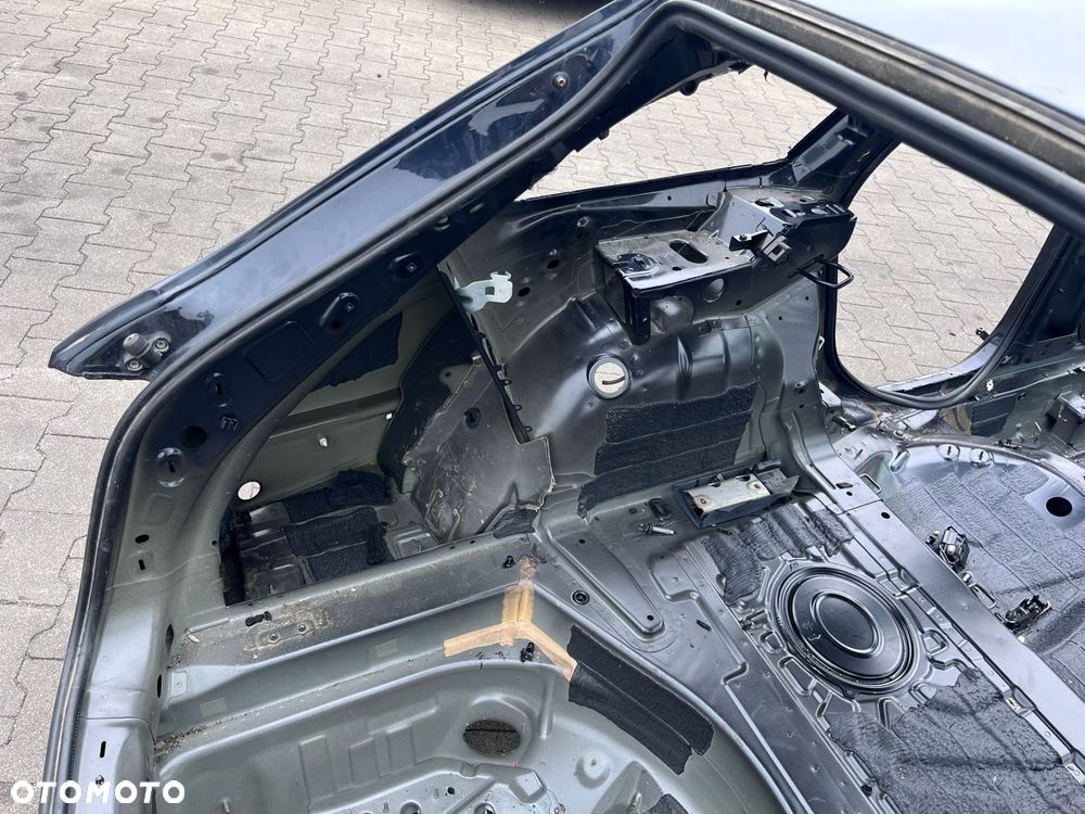 BŁOTNIK TYŁ LEWY ĆWIARTKA AUDI A6 C7 ALLROAD LX5R - 2