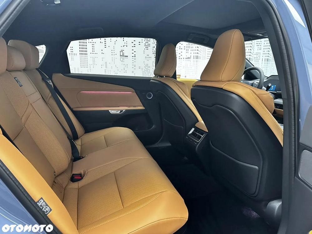 Lexus ES 300h Prestige AWD - 11