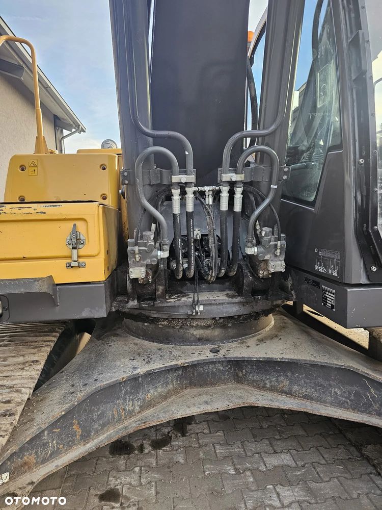 Volvo EC250DL - 18