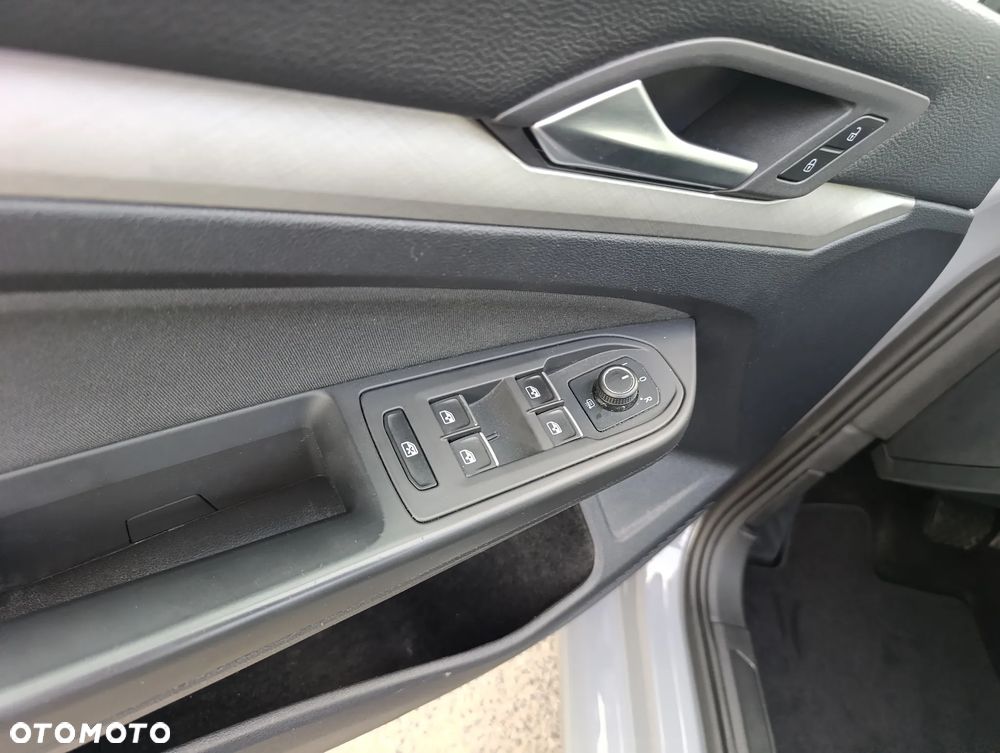 Volkswagen Golf 1.5 eTSI EVO Life DSG - 19