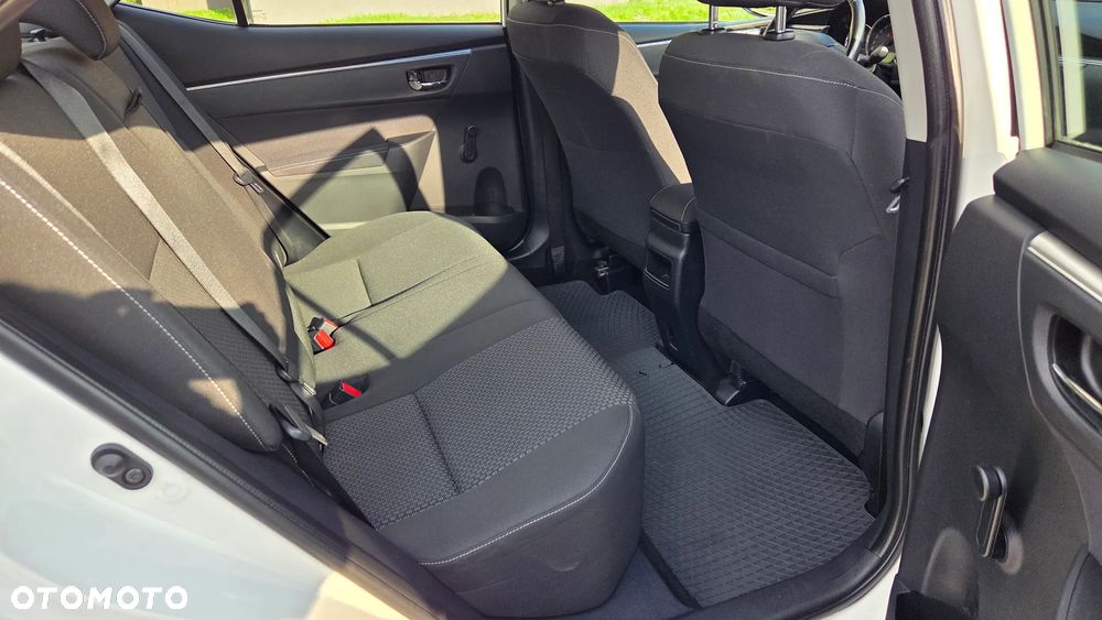 Toyota Corolla 1.6 Premium - 8