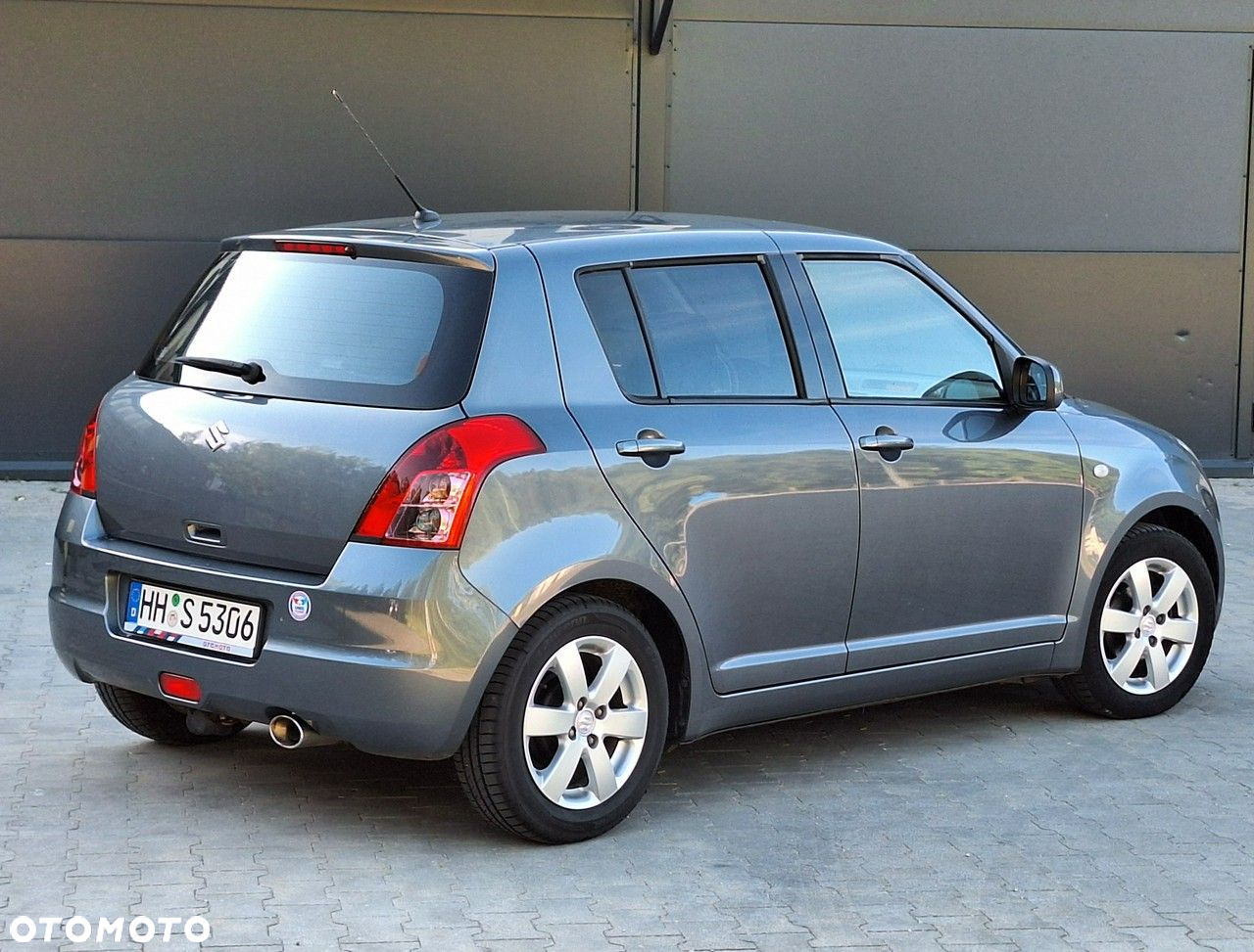 Suzuki Swift - 2