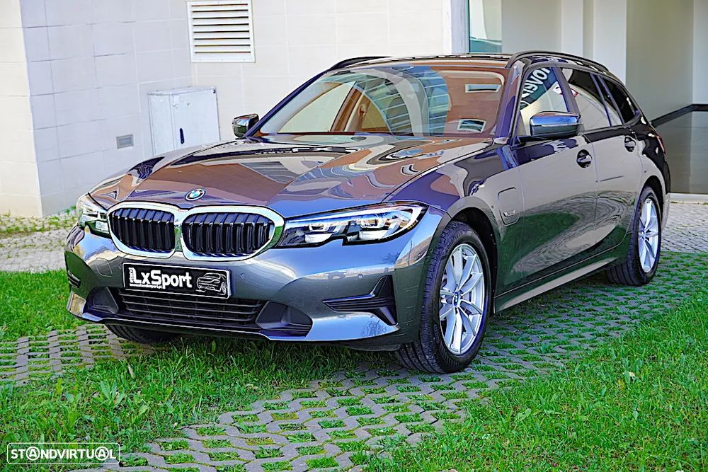 BMW 330 e Auto - 2