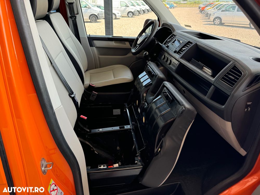 Volkswagen Transporter - 28