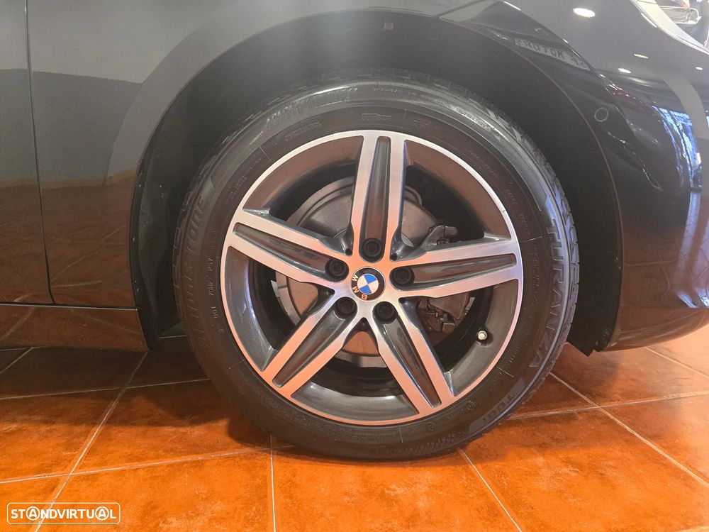 BMW 218 Active Tourer d Aut. Sport Line - 10