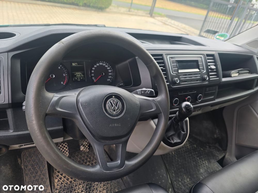 Volkswagen Transporter T6 - 18