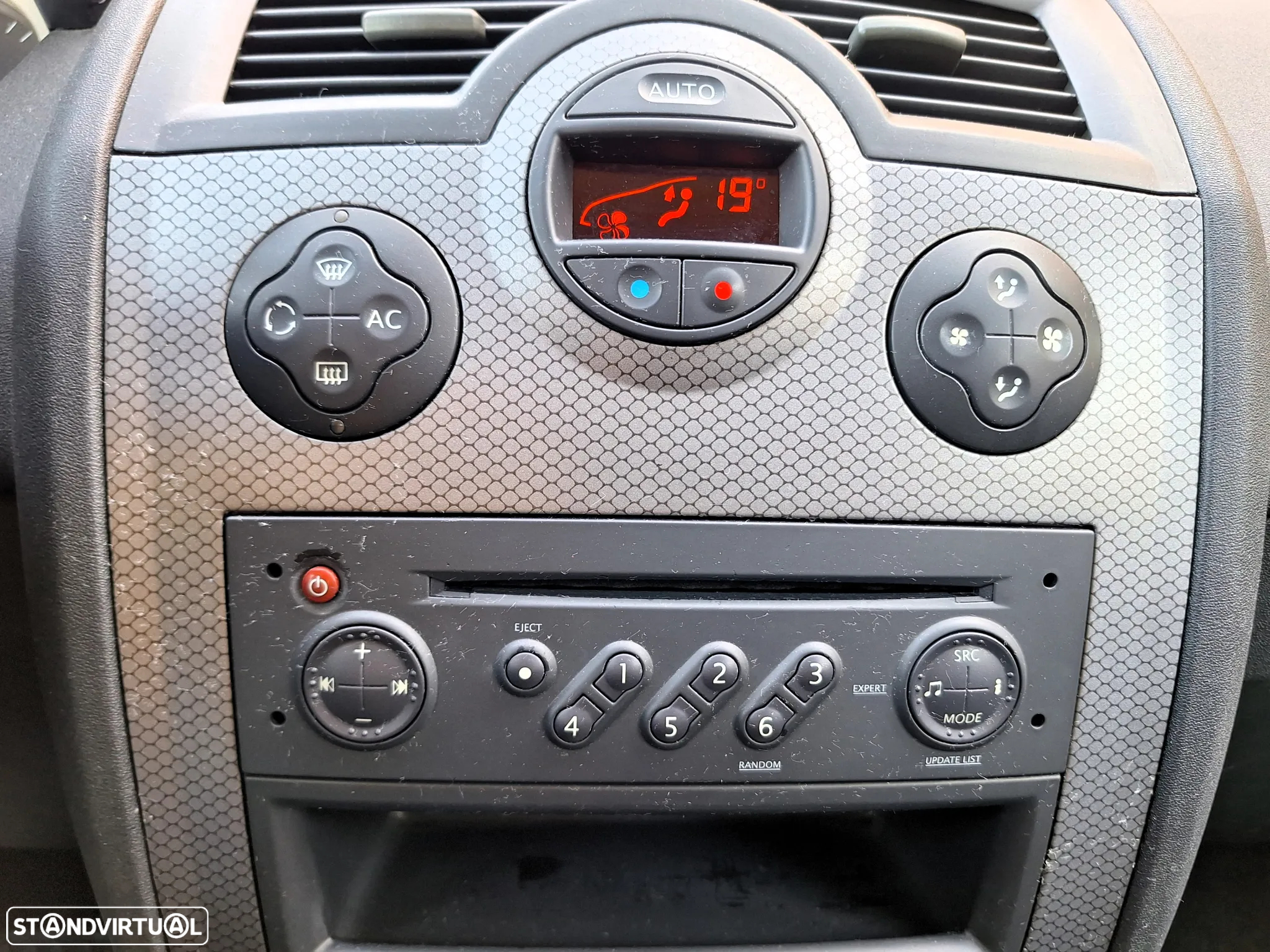 Renault Mégane 1.5 dCi Dynamique - 14