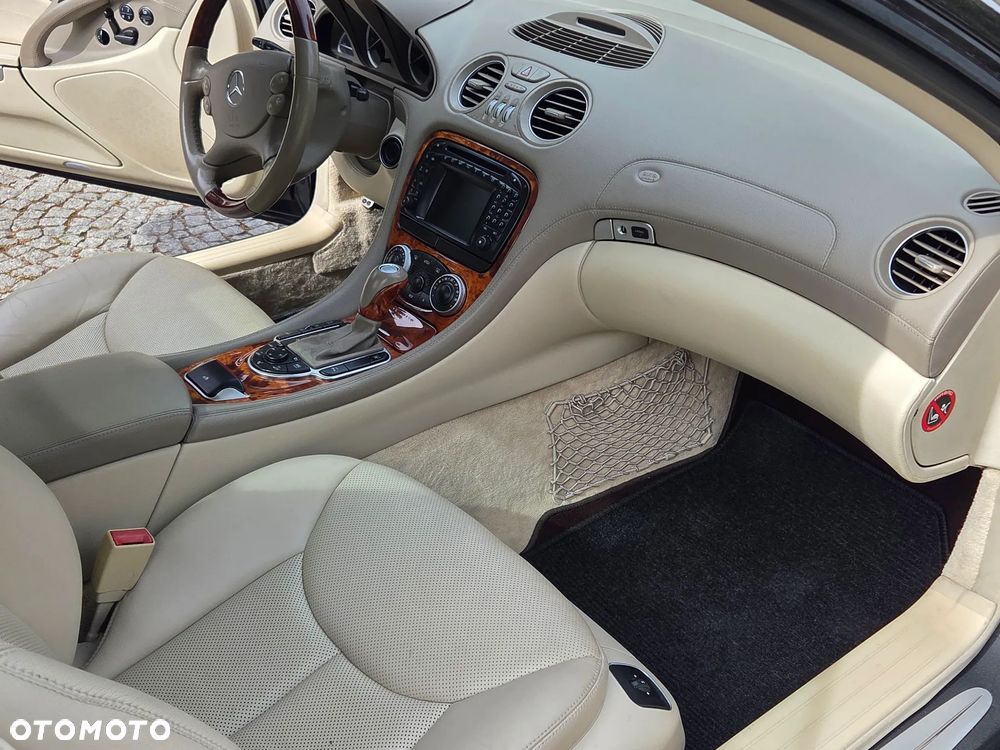 Mercedes-Benz SL - 9