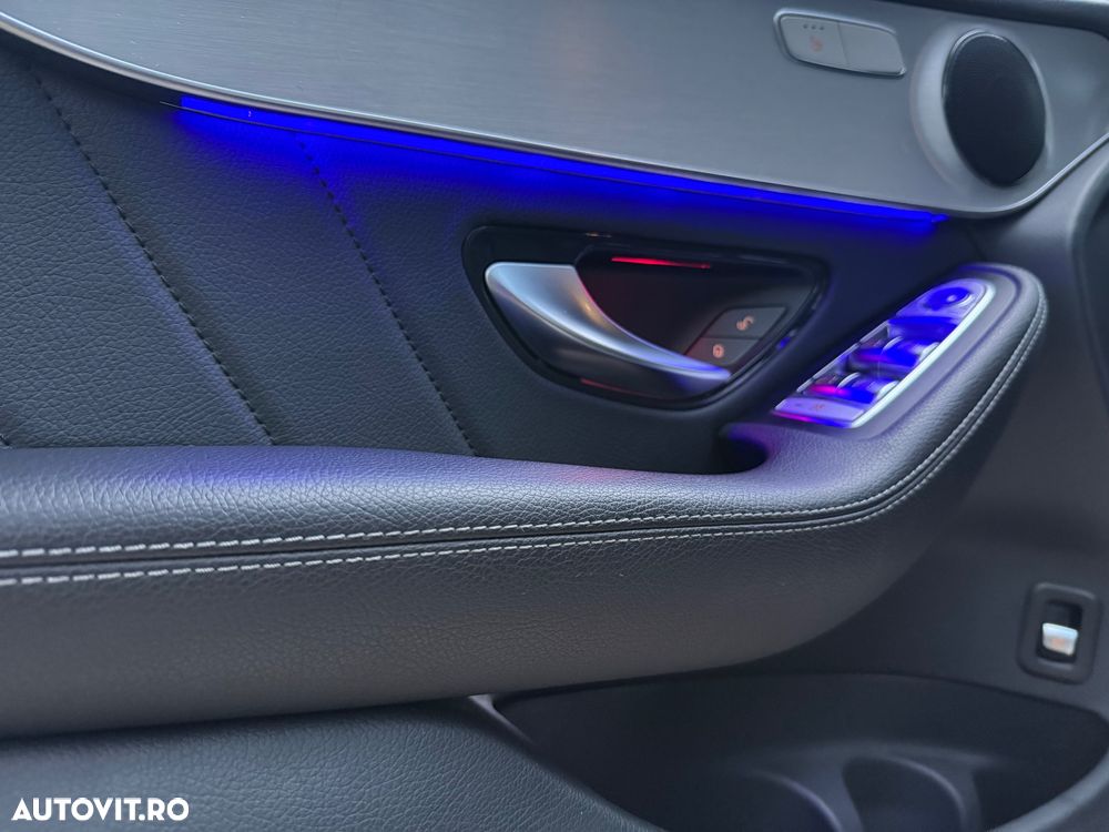 Mercedes-Benz GLC 300 d 4Matic 9G-TRONIC AMG Line - 40