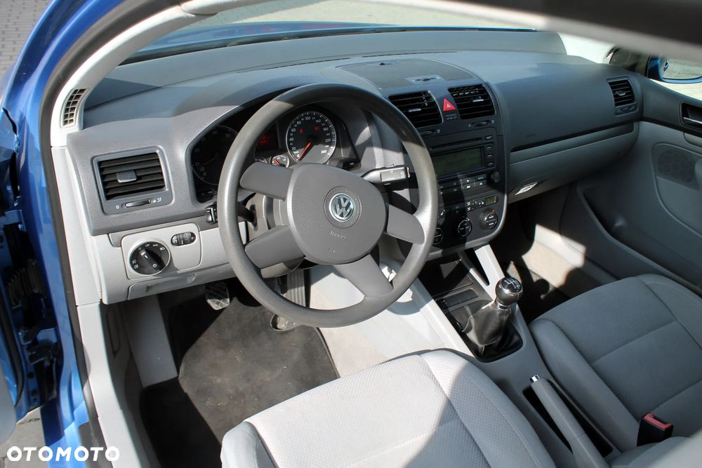 Volkswagen Golf - 11