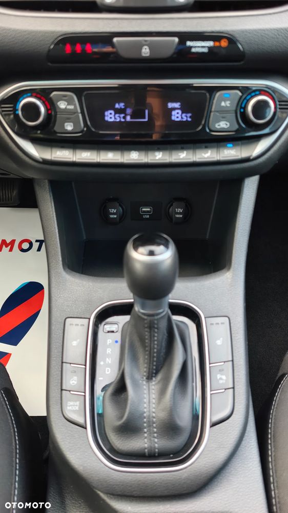 Hyundai i30 1.5 T-GDI 48V Premium DCT - 24
