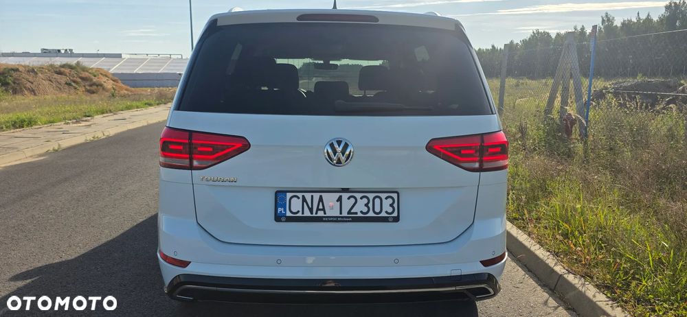 Volkswagen Touran - 26