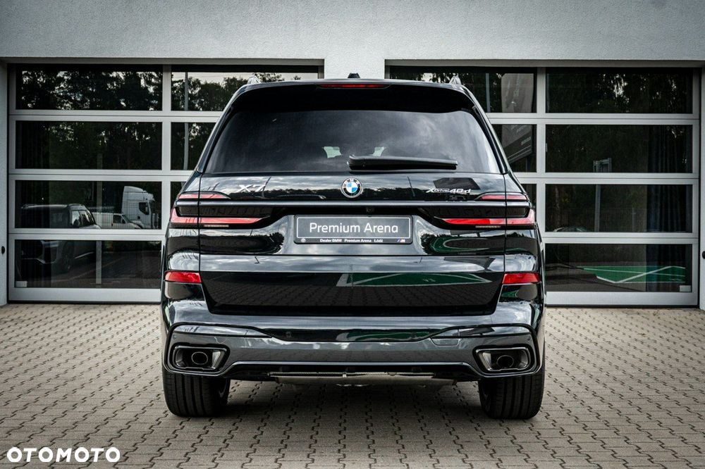 BMW X7 - 7