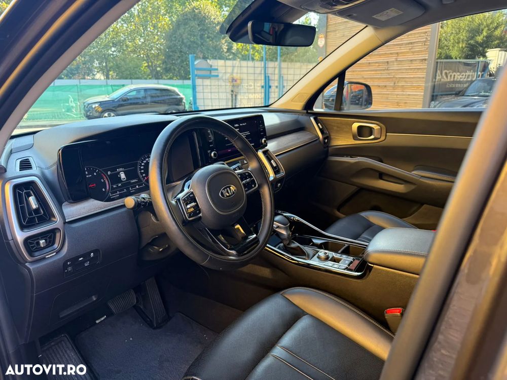 Kia Sorento - 9