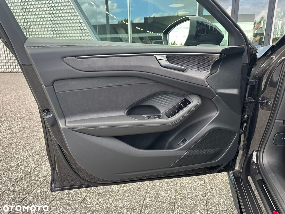 Audi A6 Avant - 13