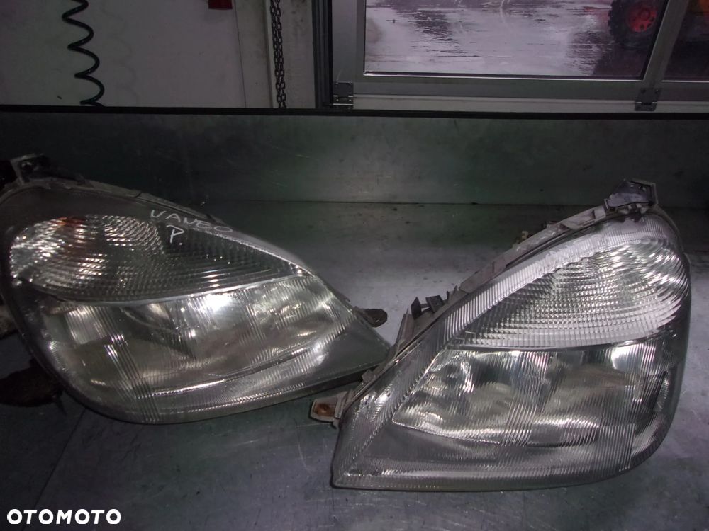 LAMPA PRZOD PRAWA LEWA MERCEDES VANEO