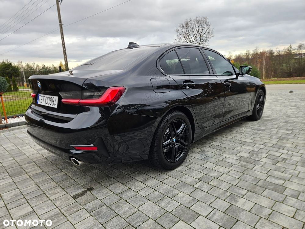 BMW Seria 3 318d Edition M Sport Shadow - 2