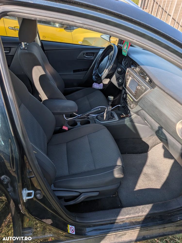 Toyota Auris 1.4 D-4D - 6