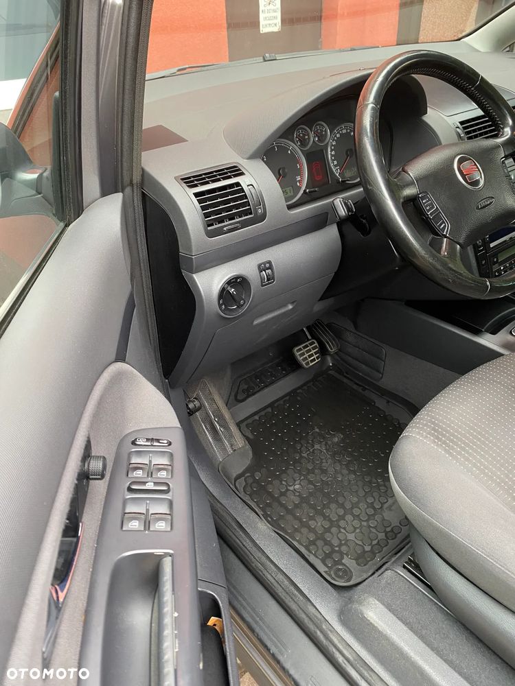 Seat Alhambra 1.9 TDI Stylance Tiptr - 12