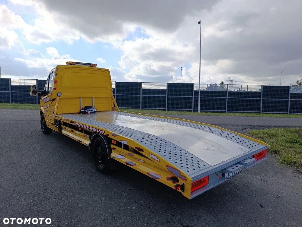 Mercedes-Benz Sprinter - 6