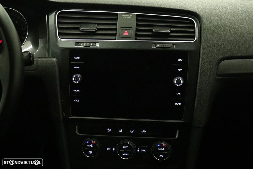 VW Golf 1.0 TSI Trendline Pack - 8