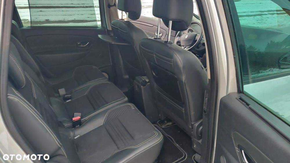 Renault Scenic - 8