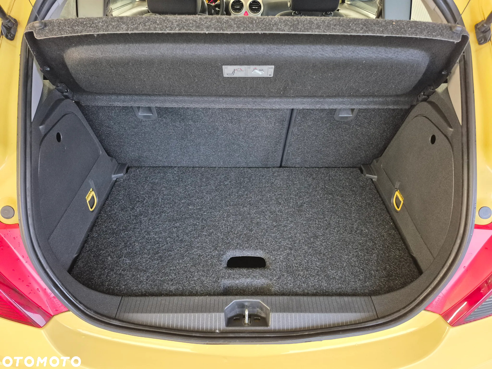 Opel Corsa 1.2 16V - 37