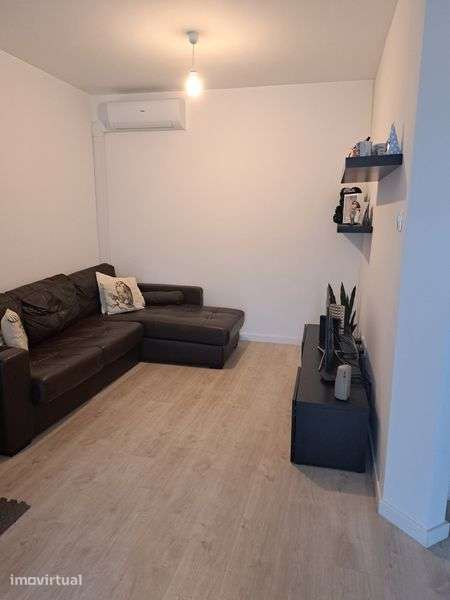 Vende se 50% do imovel - Grande imagem: 2/12