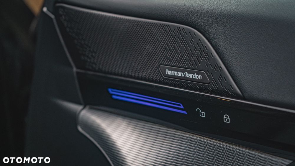 BMW Seria 5 520d xDrive mHEV M Sport - 10