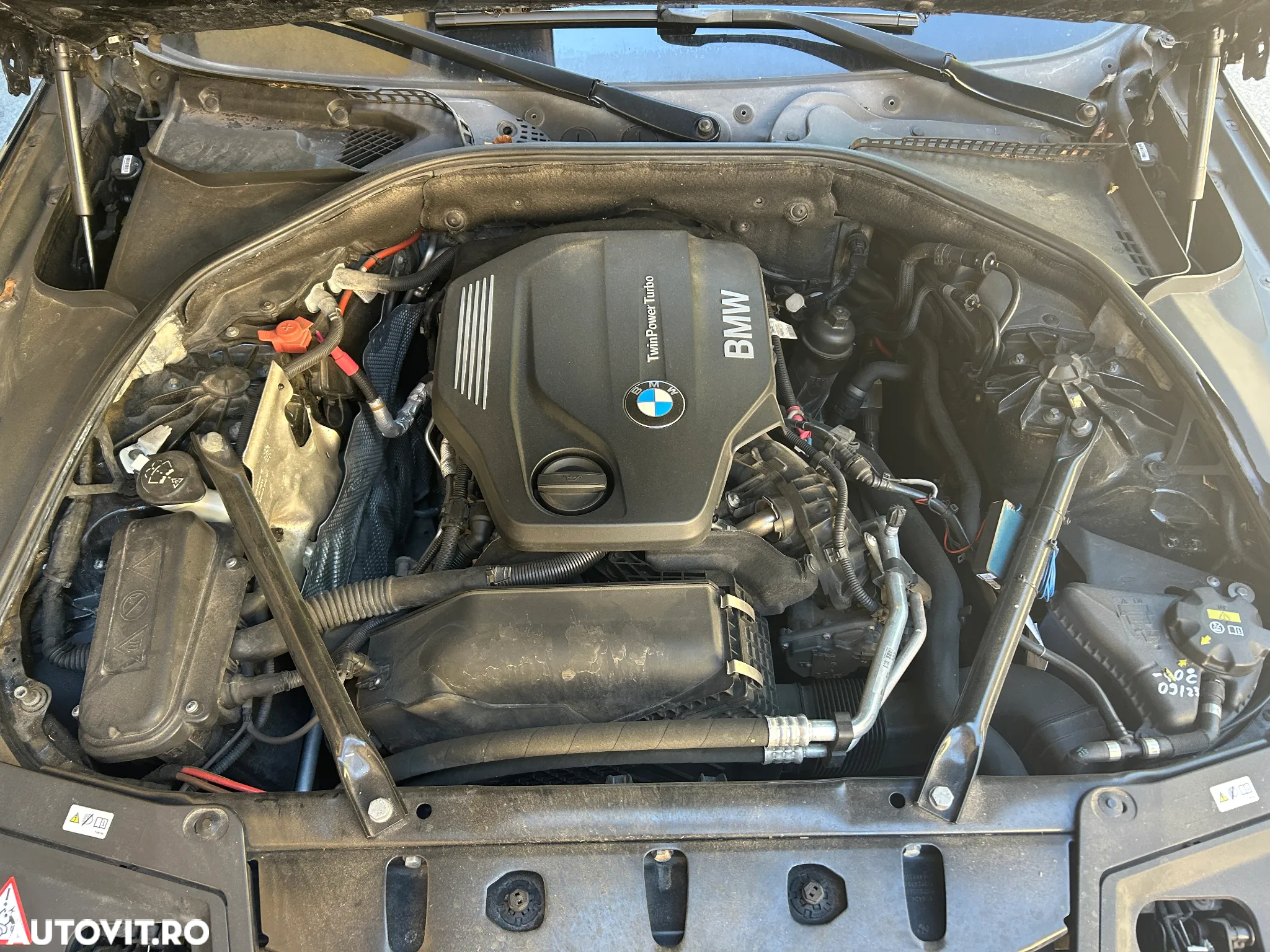 BMW Seria 5 520d Touring Aut. M Sport Edition - 28