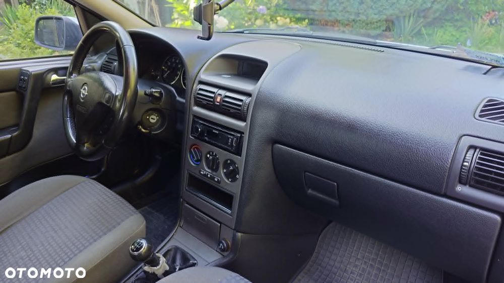 Opel Astra - 6