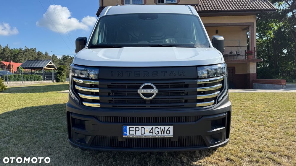 Nissan INTERSTAR - 2